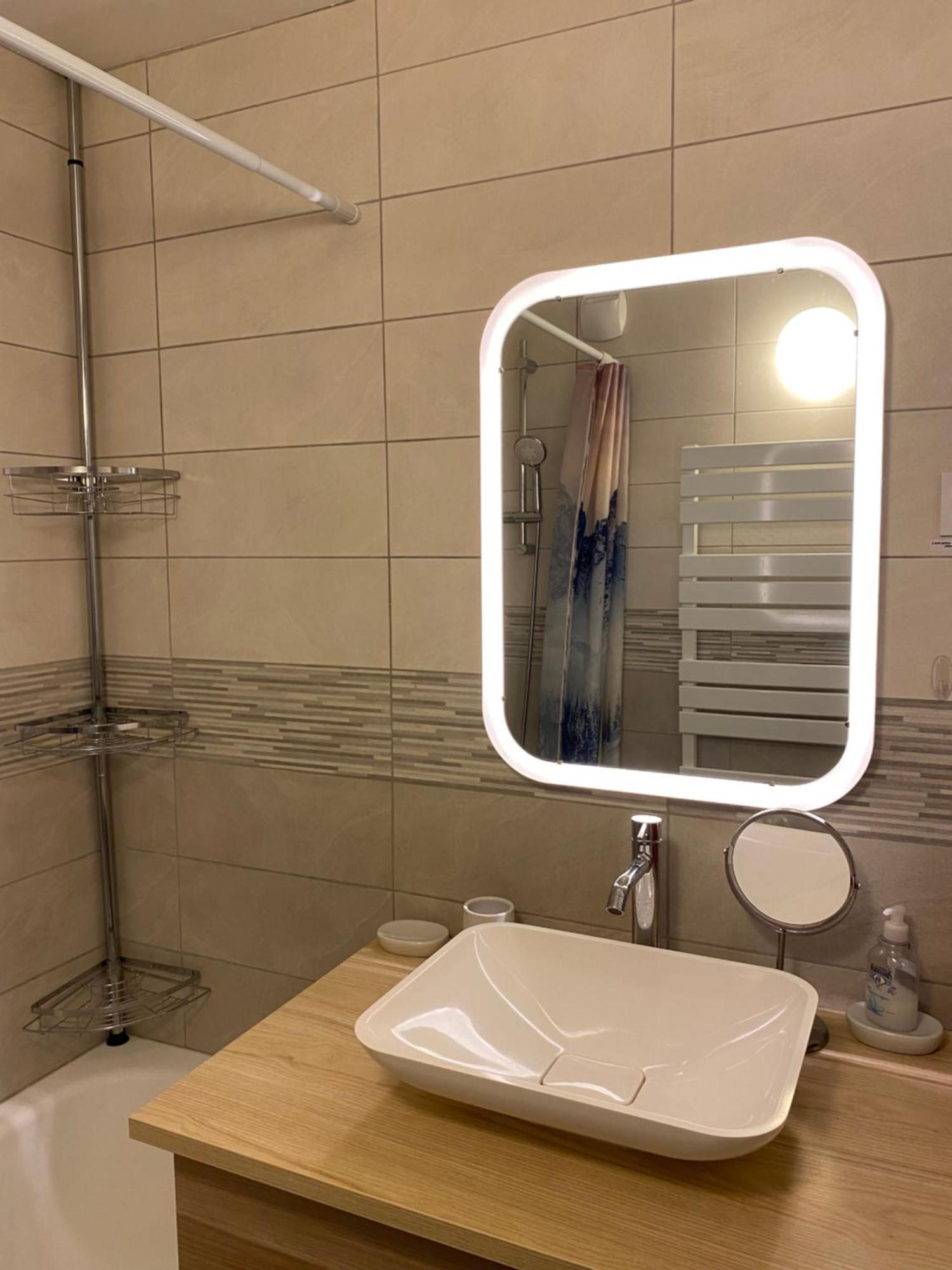 לה רוס Le Chalain Cosy Proche Centre Ville מראה חיצוני תמונה